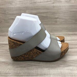 Blowfish Wedge Sandals Womens 7.5 Daisy Gray Faux Leather Strap Slip On Shoes
